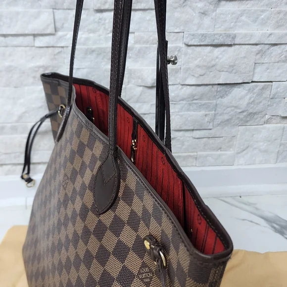π Authentic Louis Vuitton Neverfull Damier Ebene Tote MM - Picture 8 of 16